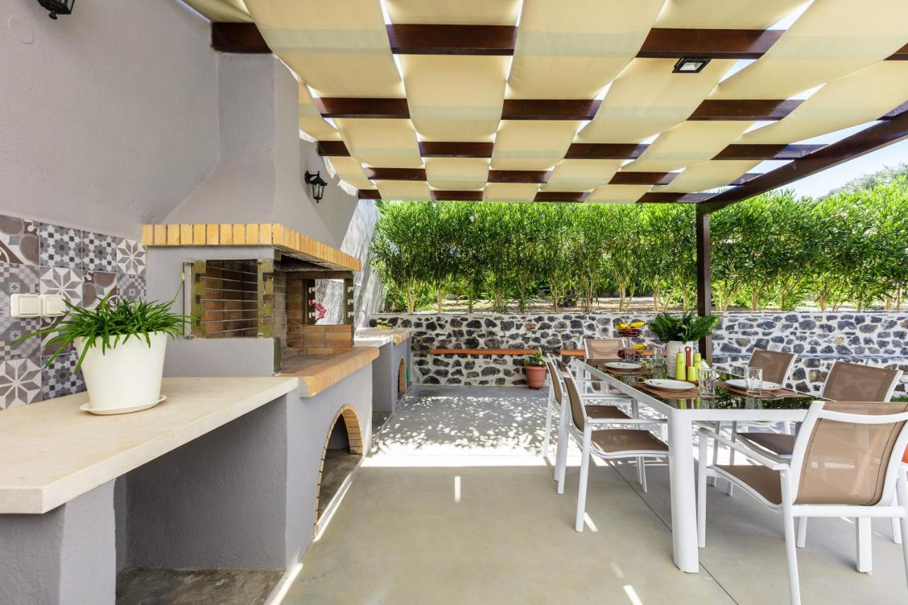 Villa Emily Rethymno Adelianos Kampos Buitenkant foto